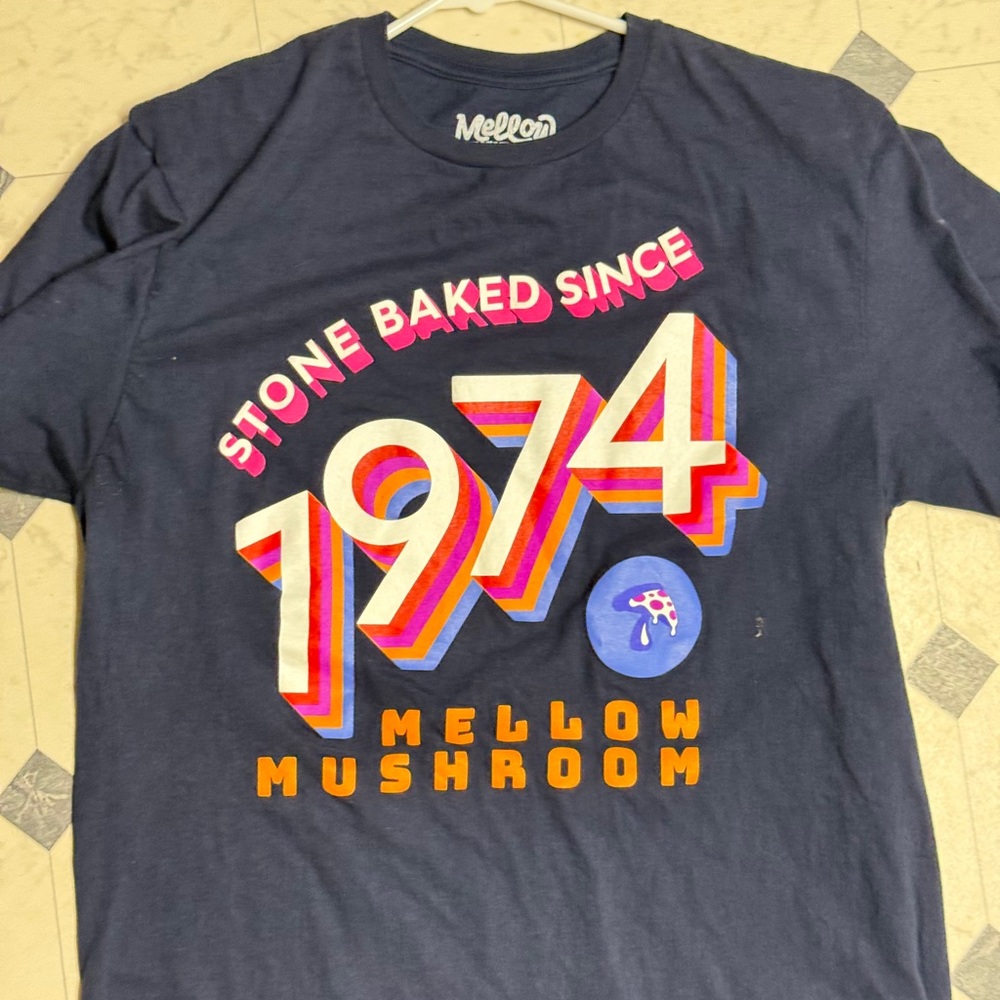 Mellow Mushroom “Stone Baked Since 1974” Navy Blue Unisex Vintage T-Shirt